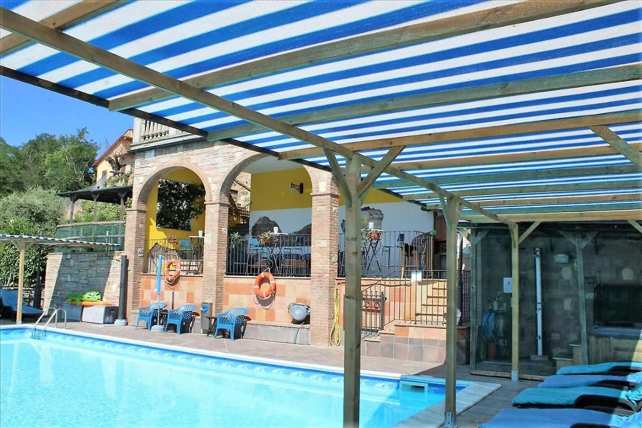 Lo Scricciolo Apartment Montecastelli Pisano Italy