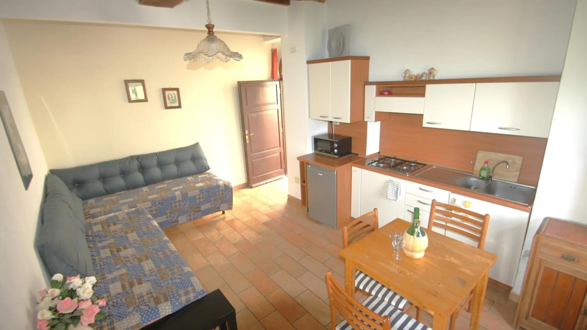 Lo Scricciolo Apartment Montecastelli Pisano