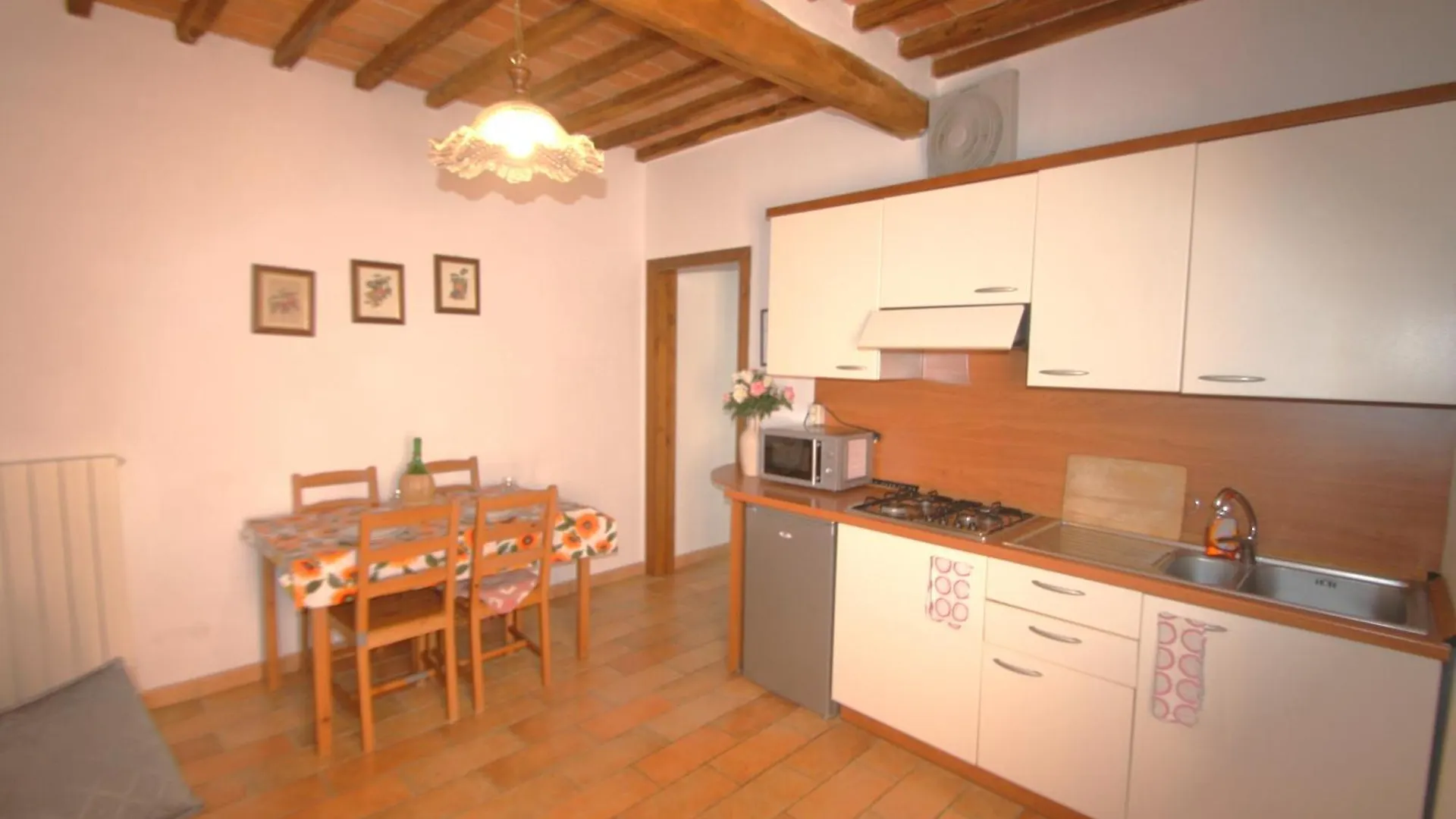 Lo Scricciolo Apartment Montecastelli Pisano